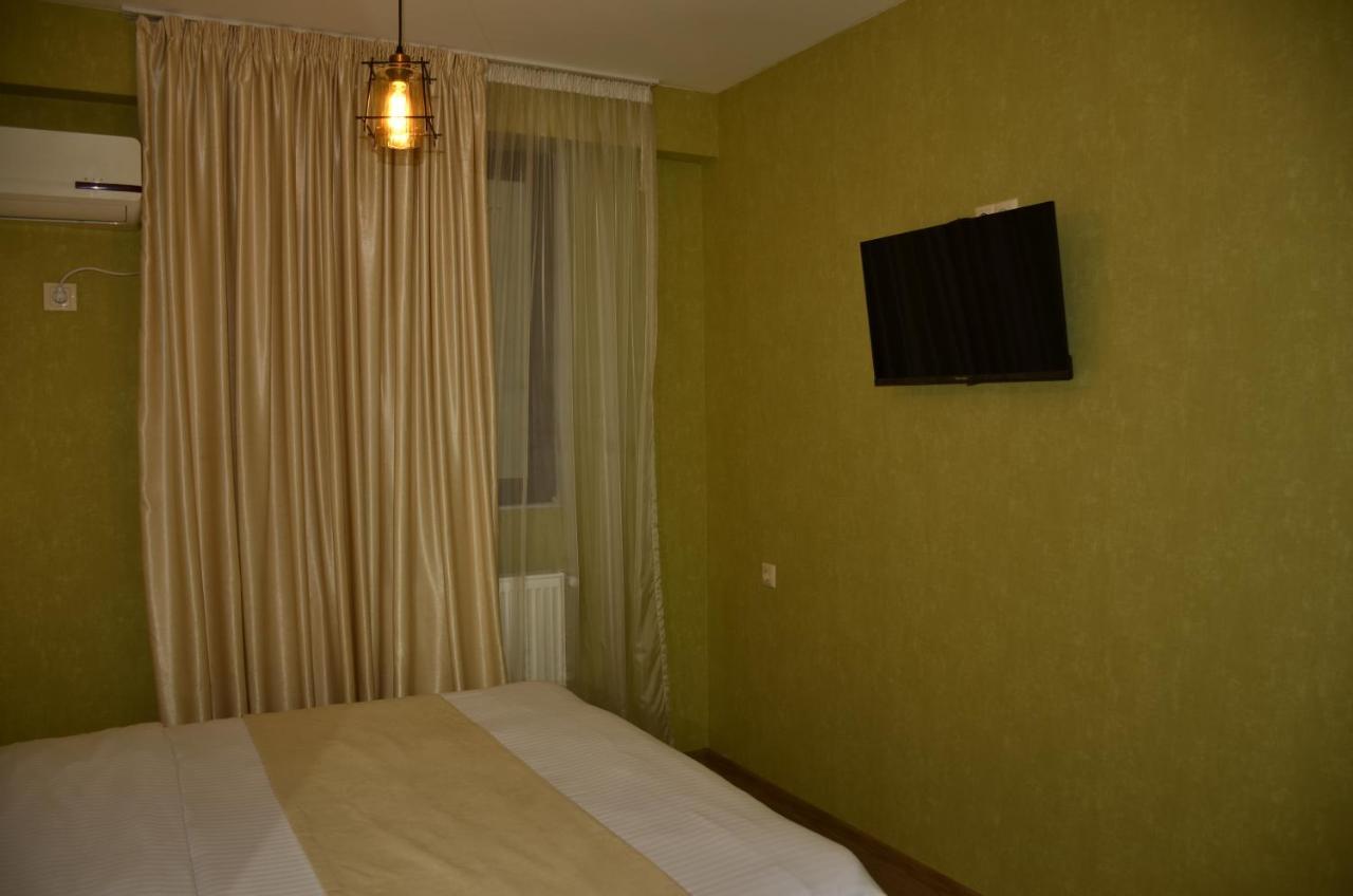Vere Corner Hotel Tbilisi Exterior photo