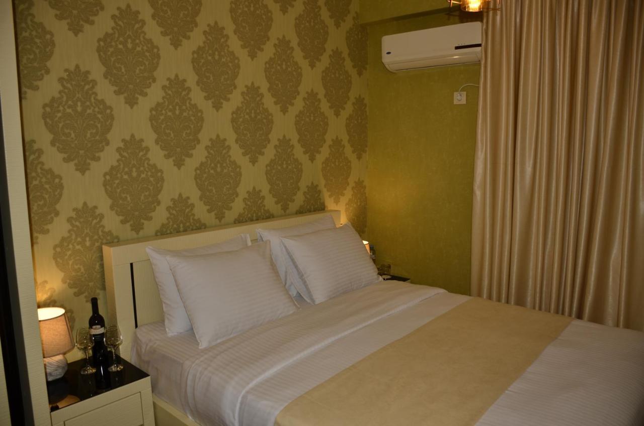 Vere Corner Hotel Tbilisi Exterior photo