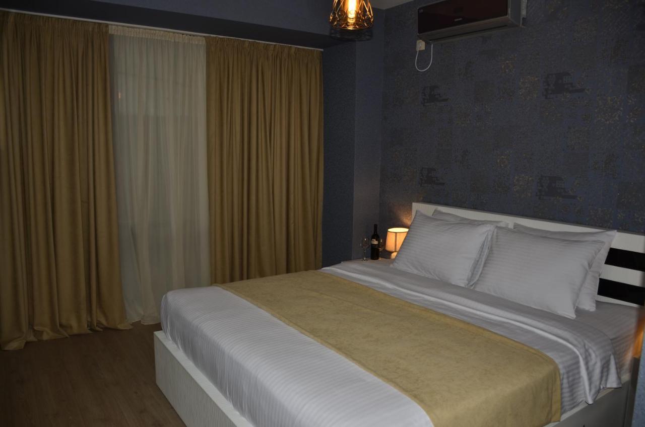 Vere Corner Hotel Tbilisi Exterior photo