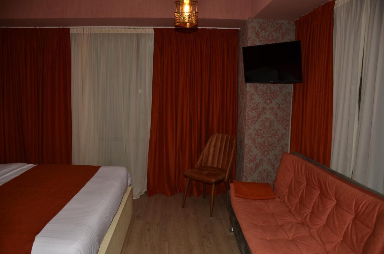 Vere Corner Hotel Tbilisi Exterior photo