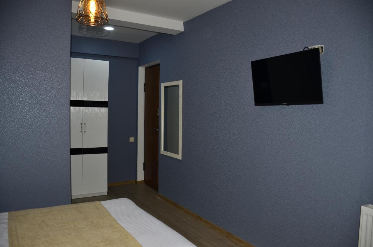 Vere Corner Hotel Tbilisi Exterior photo