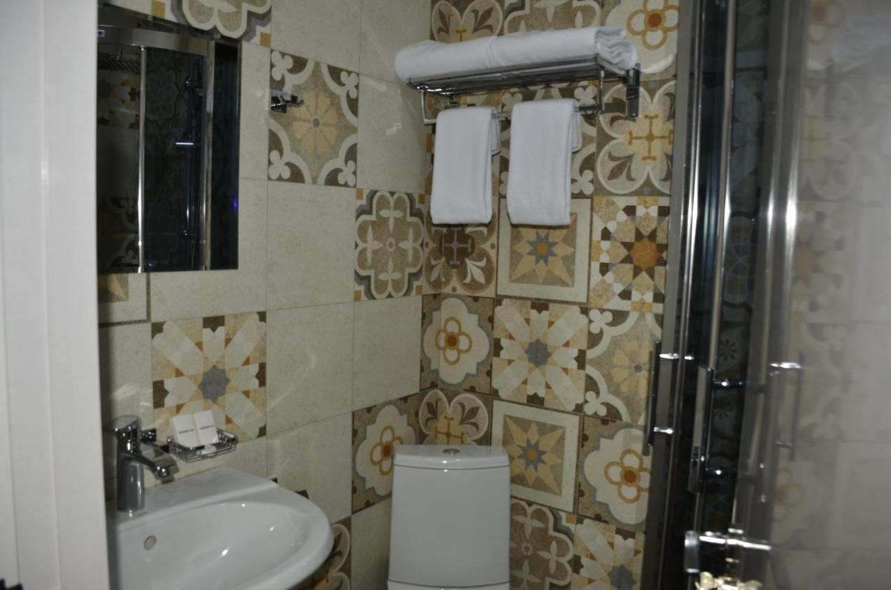 Vere Corner Hotel Tbilisi Exterior photo