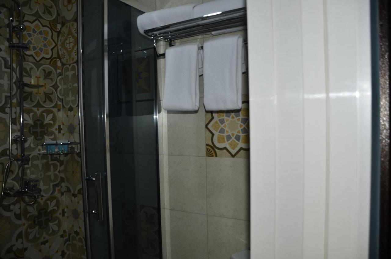 Vere Corner Hotel Tbilisi Exterior photo