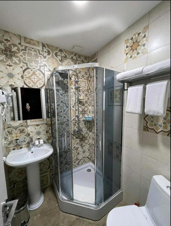 Vere Corner Hotel Tbilisi Exterior photo