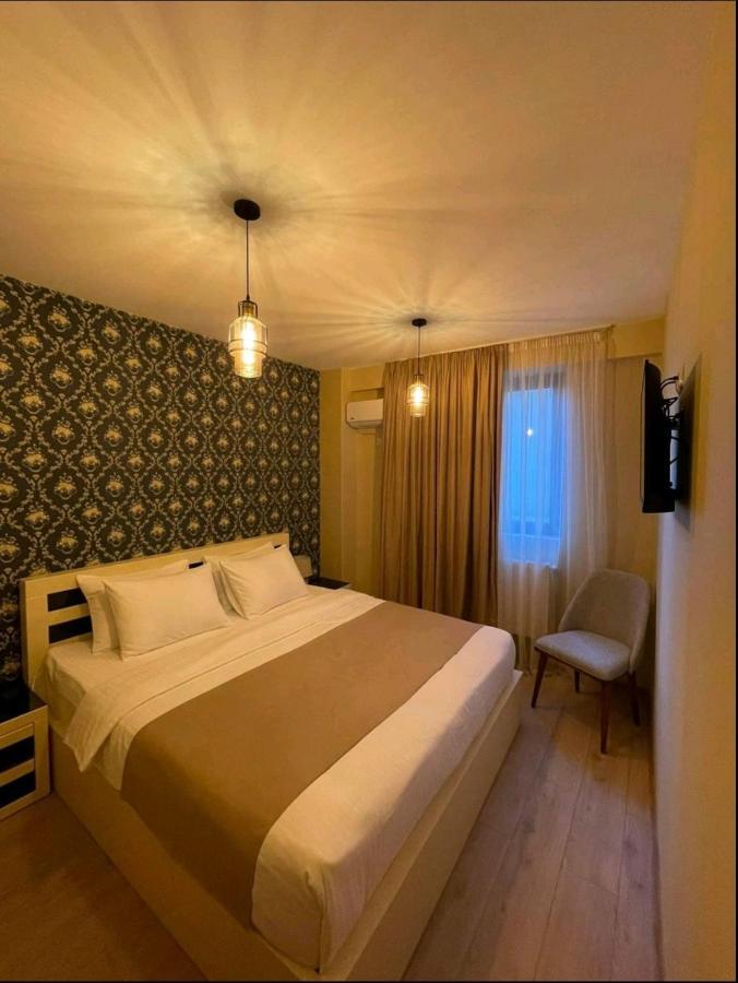 Vere Corner Hotel Tbilisi Exterior photo